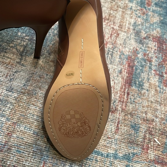 Vince Camuto Elvin Leather Stiletto Bootie - Picture 3 of 7